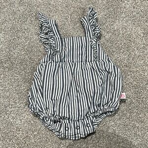 Ruffle‎ Butts striped blue and white bubble romper 0-3 months